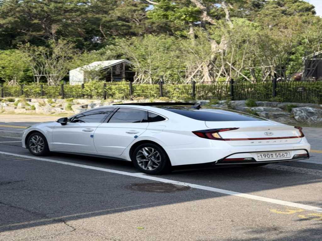 HYUNDAI Sonata - Vista 5