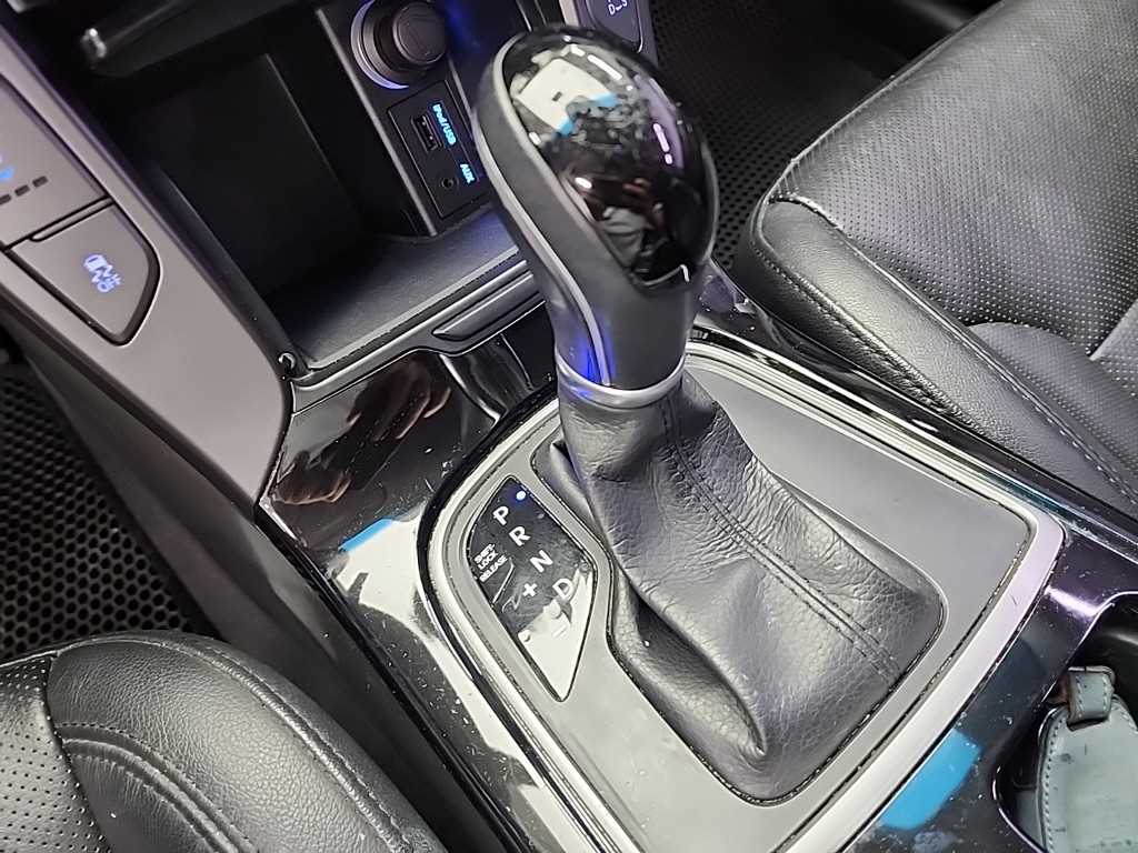 HYUNDAI i40 - Vista 8