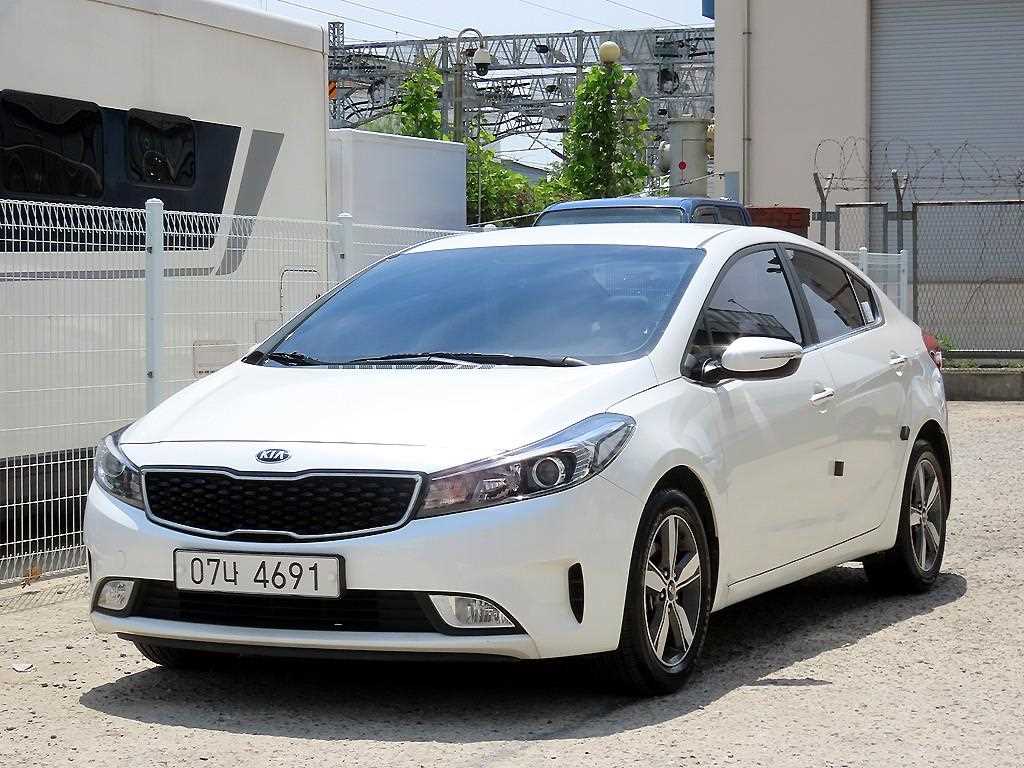 KIA K3 - Vista 2
