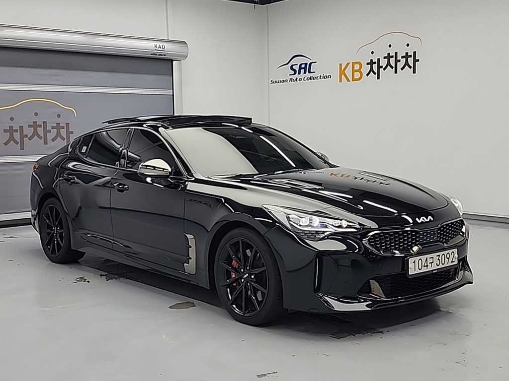 KIA Stinger - Vista 4