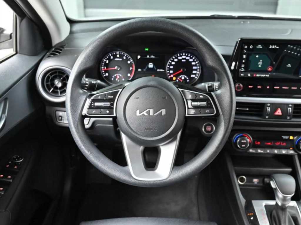 KIA K3 2023 - Importación desde Corea - HF Imports Iquique - Foto 13