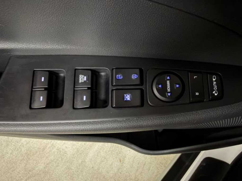 HYUNDAI Tucson 2017 Blanco - Importación desde Corea - HF Imports Iquique - Foto 17