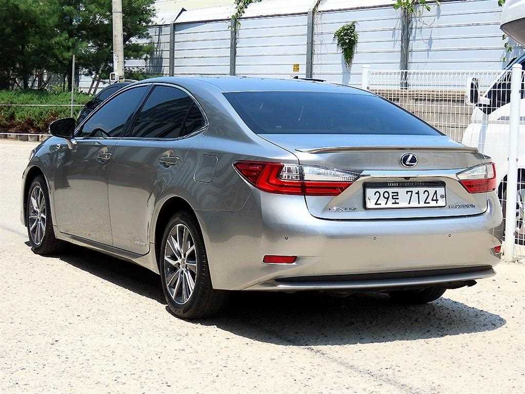Lexus ES - Vista 3