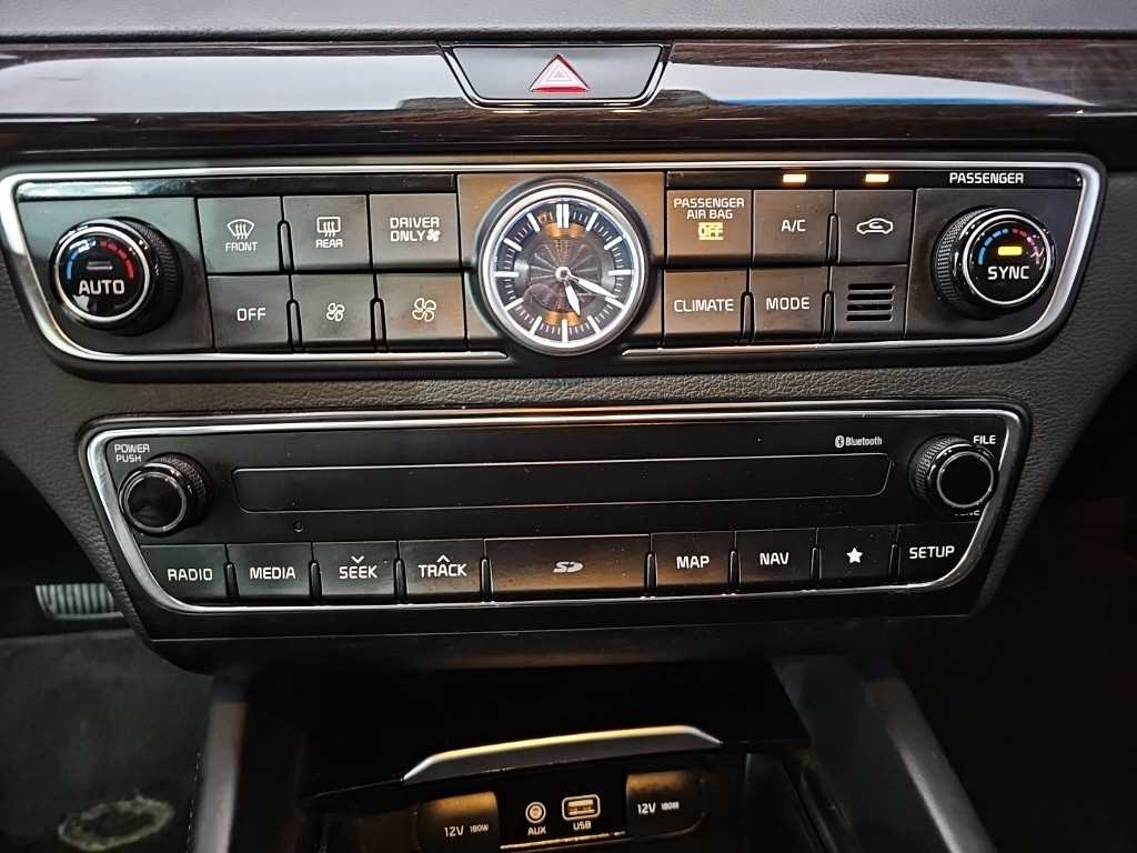 KIA K7 - Vista 10