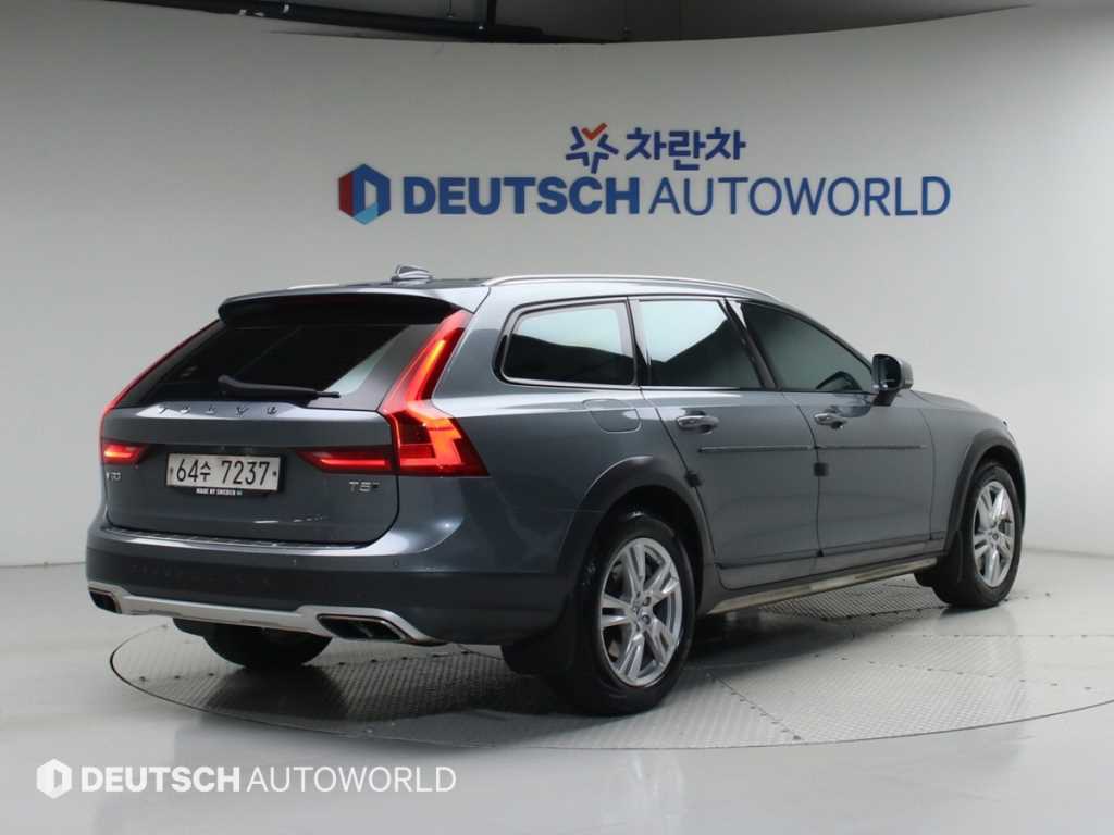 Volvo V90 - Vista 2