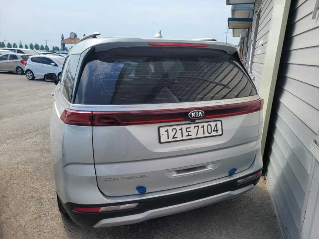 KIA Carnival - Vista 3