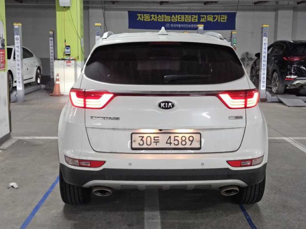 KIA Sportage - Vista 4