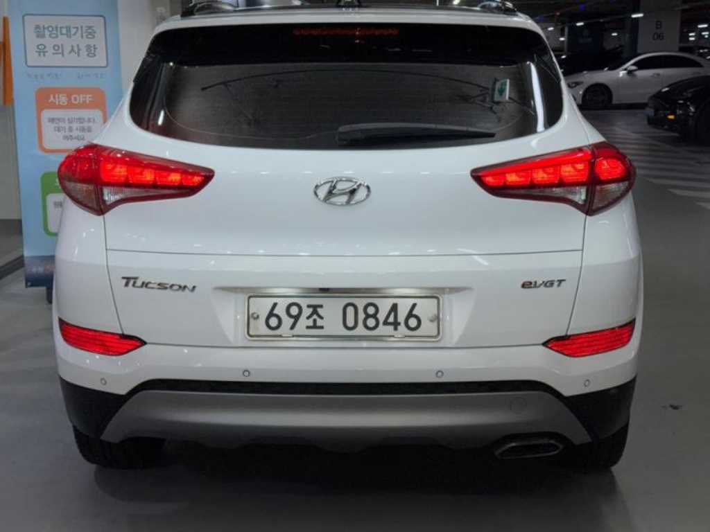 HYUNDAI Tucson - Vista 5