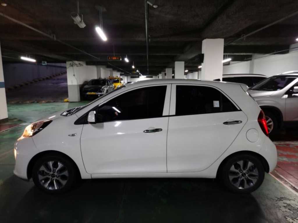 KIA Morning - Vista 5