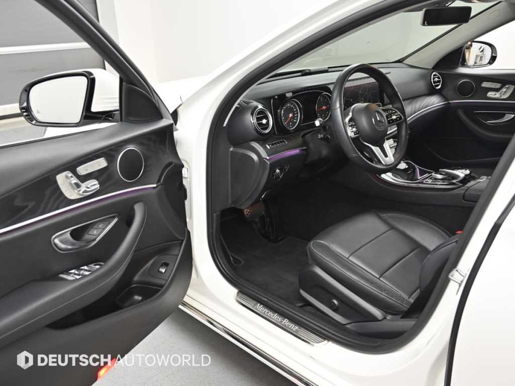 Mercedes Benz E class - Vista 11