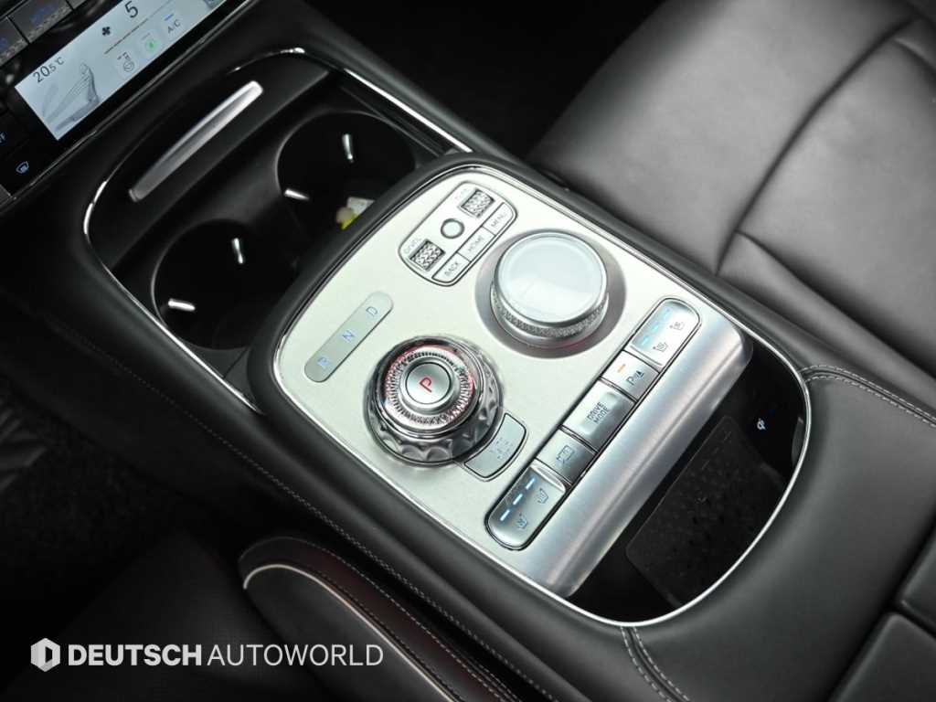 Genesis G90 - Vista 9