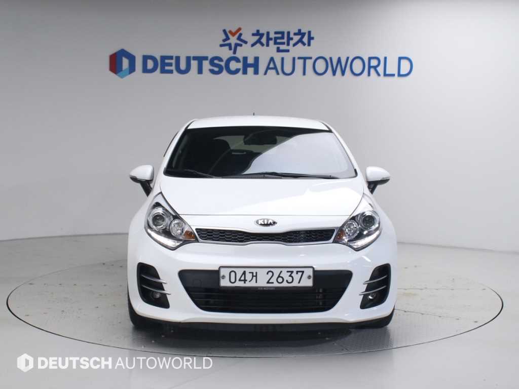 KIA Pride - Vista 3