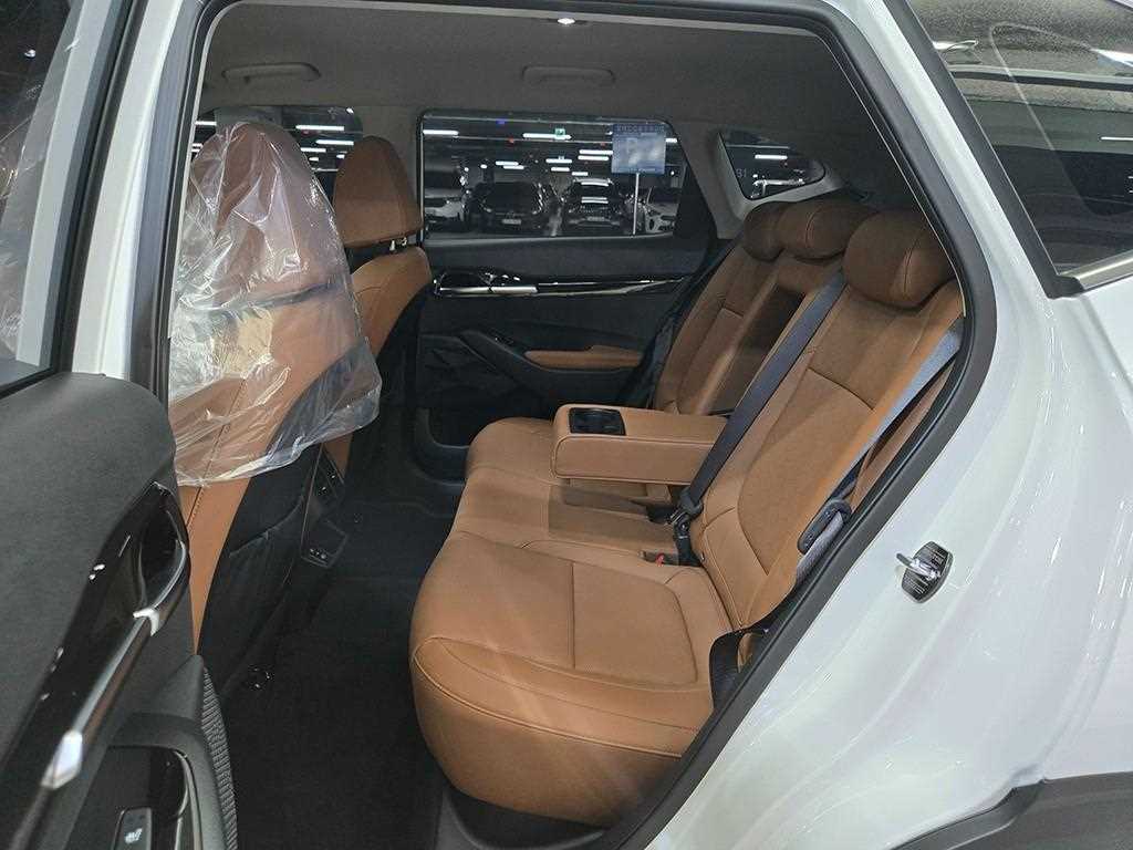 KIA Seltos - Vista 8