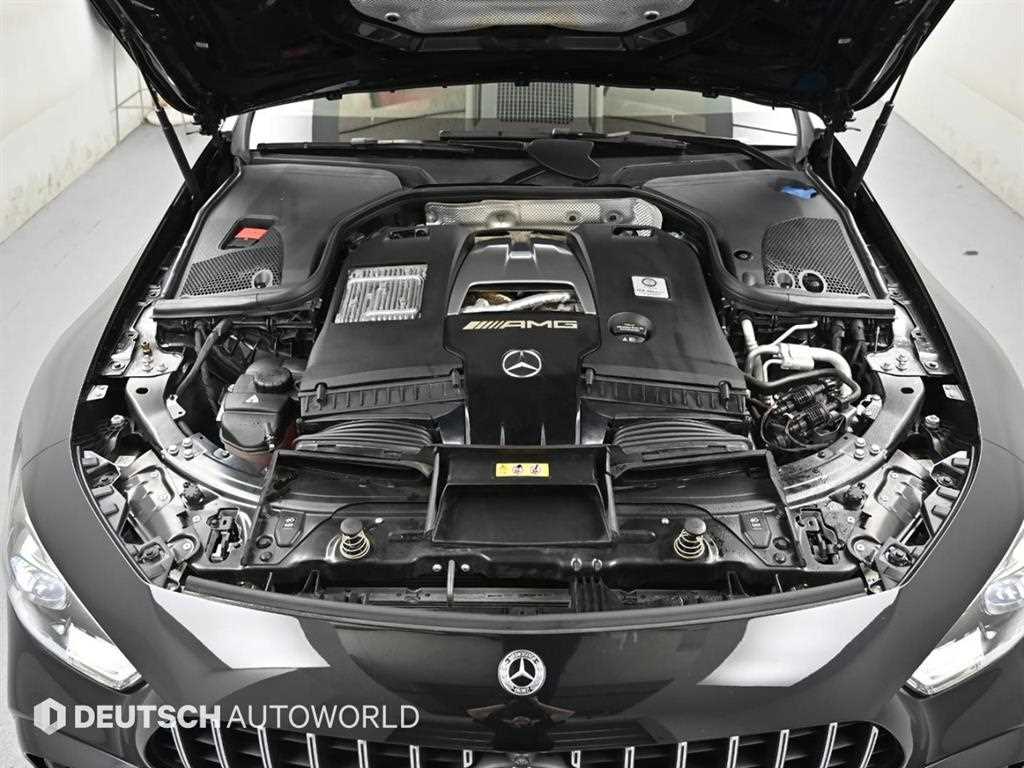 Mercedes Benz AMG GT - Vista 6