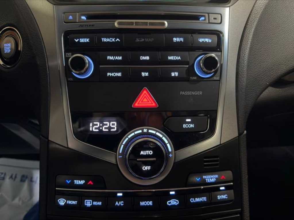 HYUNDAI Grandeur - Vista 11