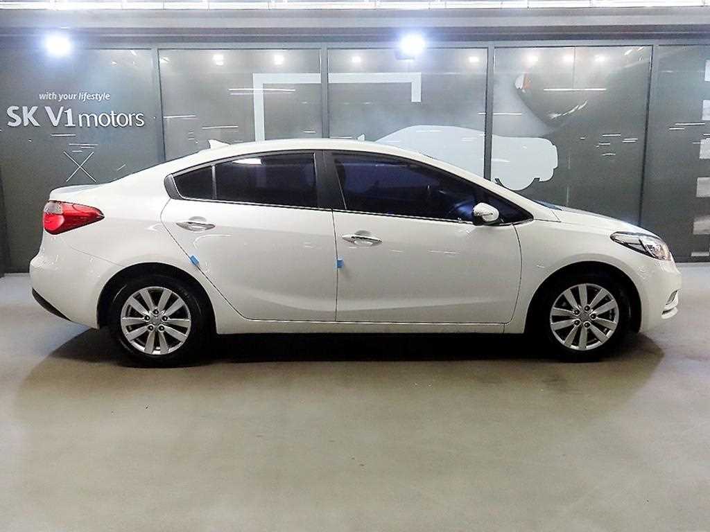 KIA K3 - Vista 3