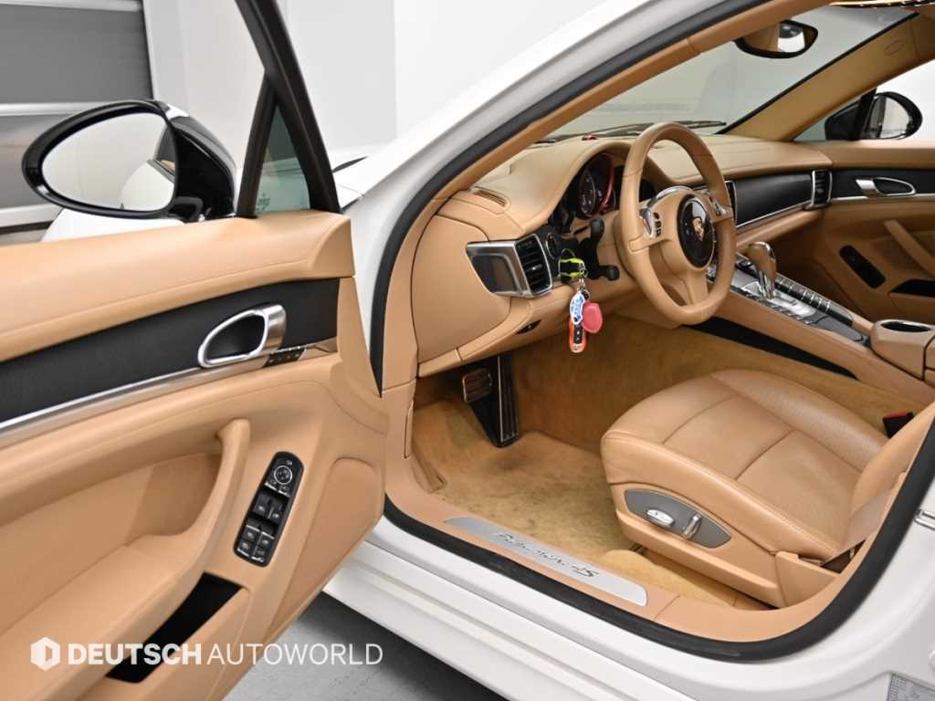Porsche Panamera - Vista 11