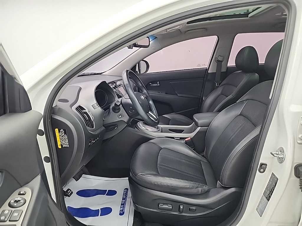 KIA Sportage - Vista 11