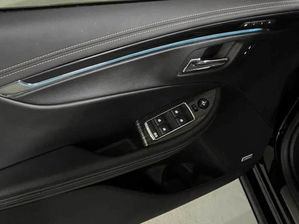 Chevrolet Impala - Vista 12