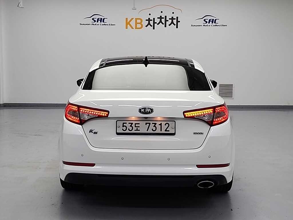 KIA K5 - Vista 3