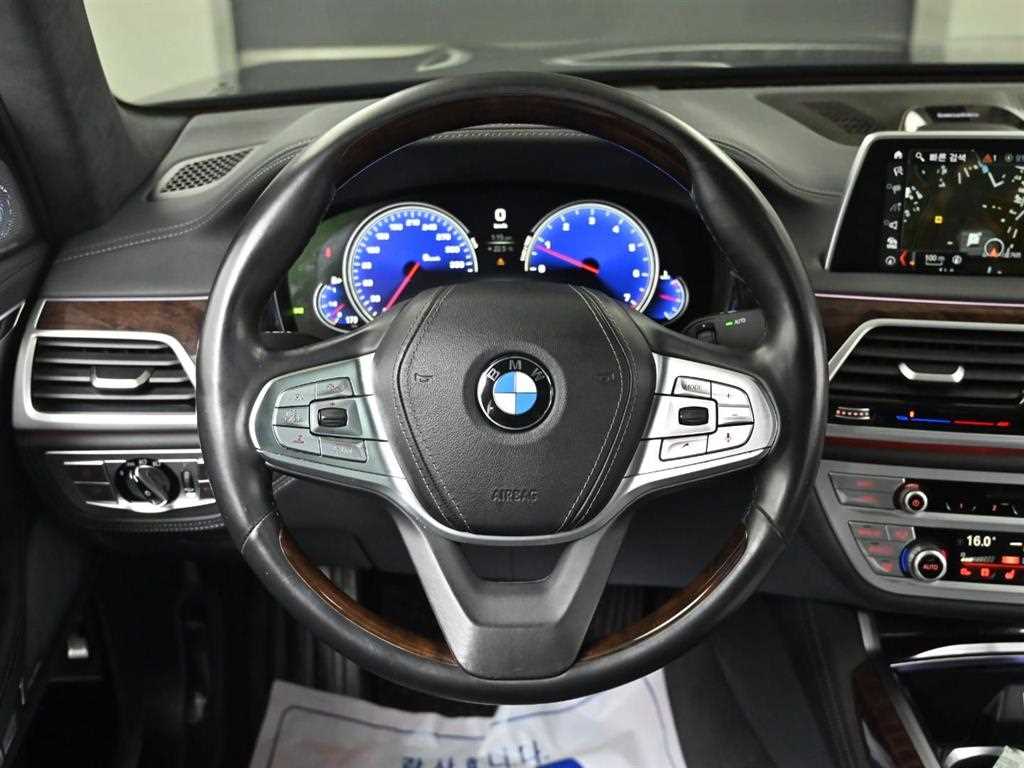 BMW 7 Series 2017 Negro - Importación desde Corea - HF Imports Iquique - Foto 14
