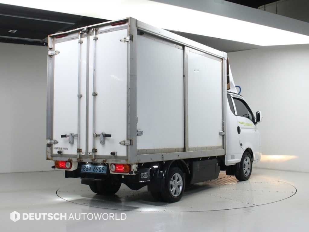 Small Truck Normal Box(High Deck) - Vista 2
