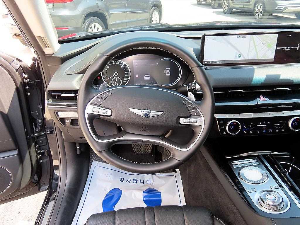 Genesis G80 - Vista 8