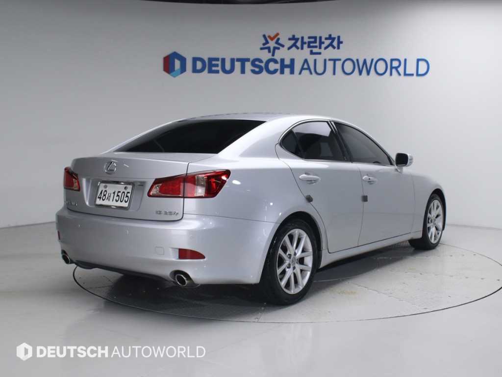 Lexus IS - Vista 2