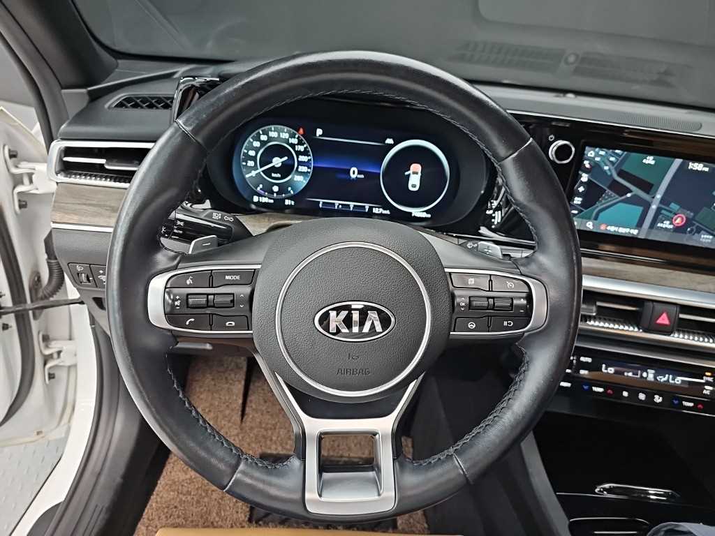 KIA K5 - Vista 9