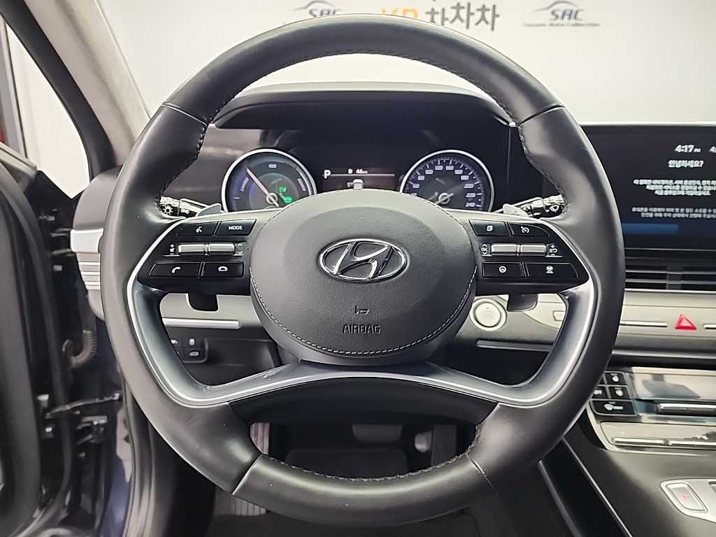 HYUNDAI Grandeur - Vista 9