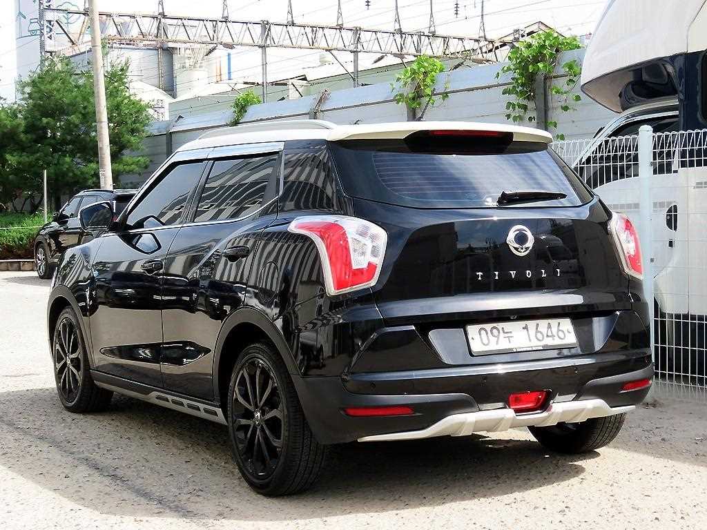 Ssangyong Tivoli - Vista 3