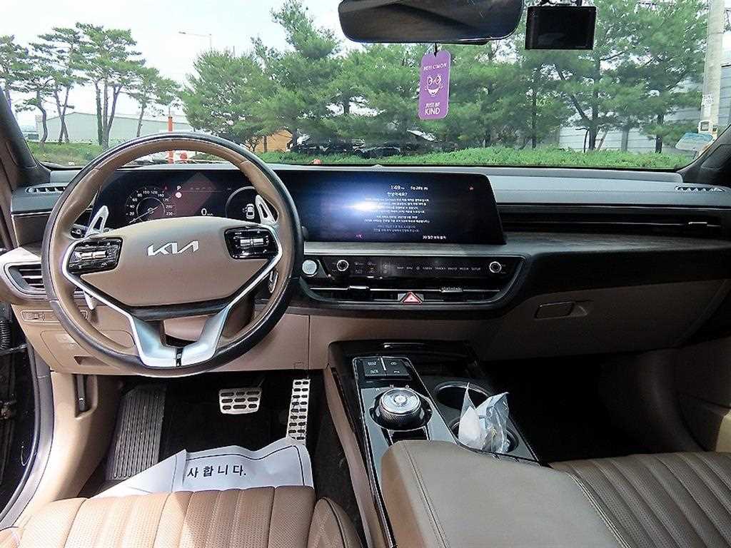 KIA K8 - Vista 7