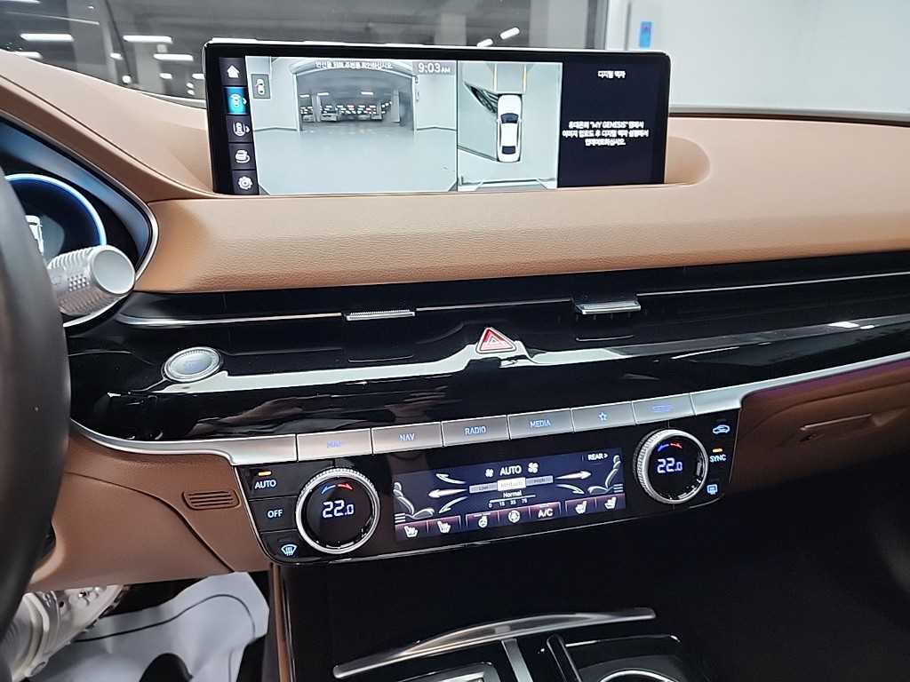 Genesis G80 - Vista 10