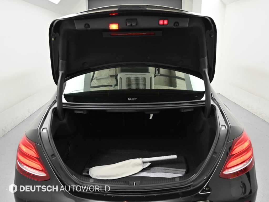 Mercedes Benz E class 2019 Negro - Importación desde Corea - HF Imports Iquique - Foto 19