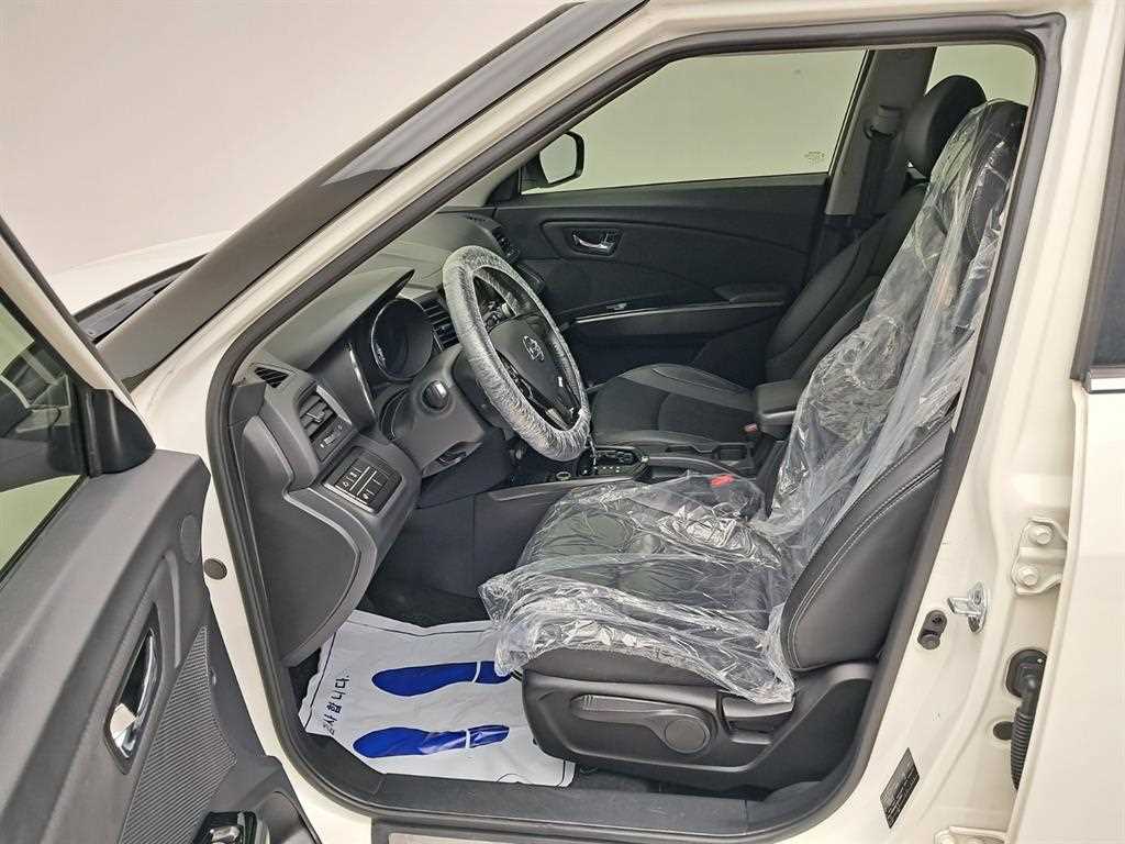 Ssangyong Tivoli - Vista 10