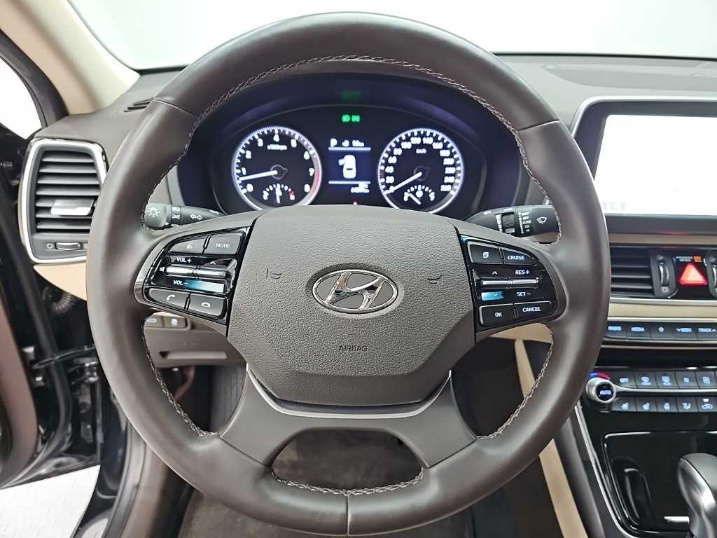 HYUNDAI Grandeur - Vista 9