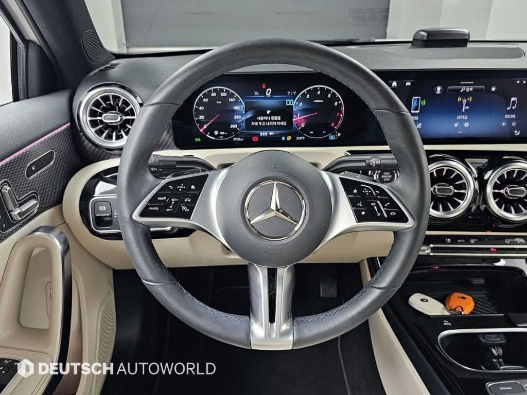 Mercedes Benz A Class 2024 Blanco - Importación desde Corea - HF Imports Iquique - Foto 13