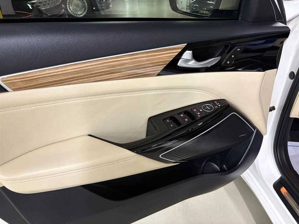 KIA K7 - Vista 12