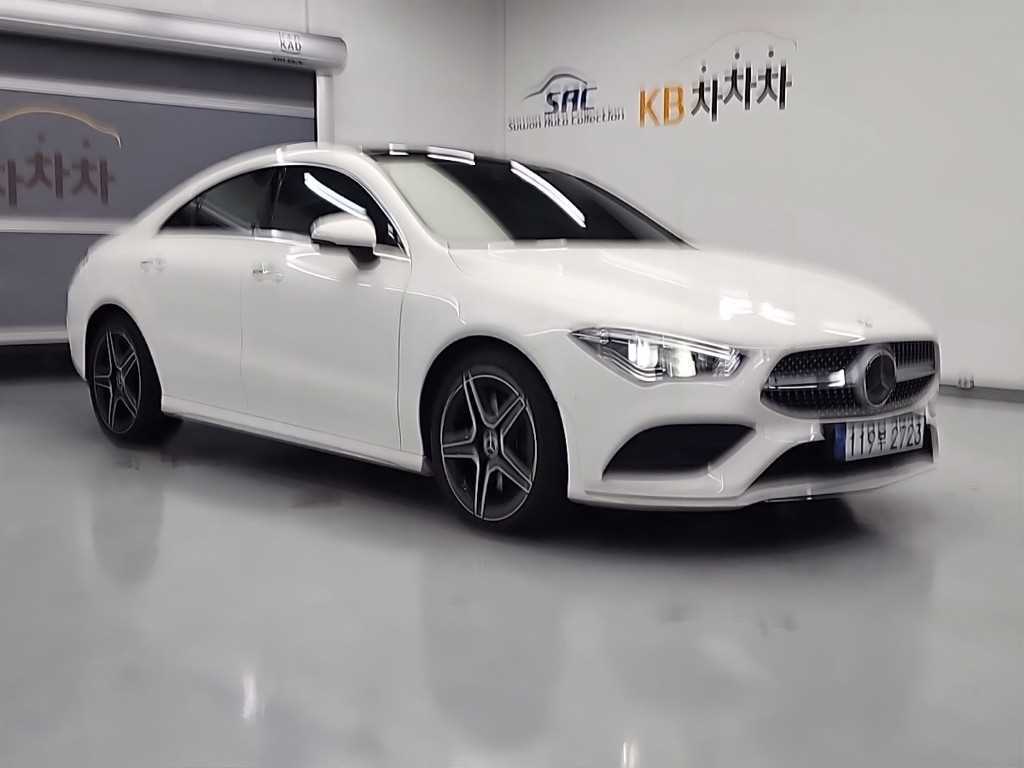 Mercedes Benz CLA Class - Vista 4