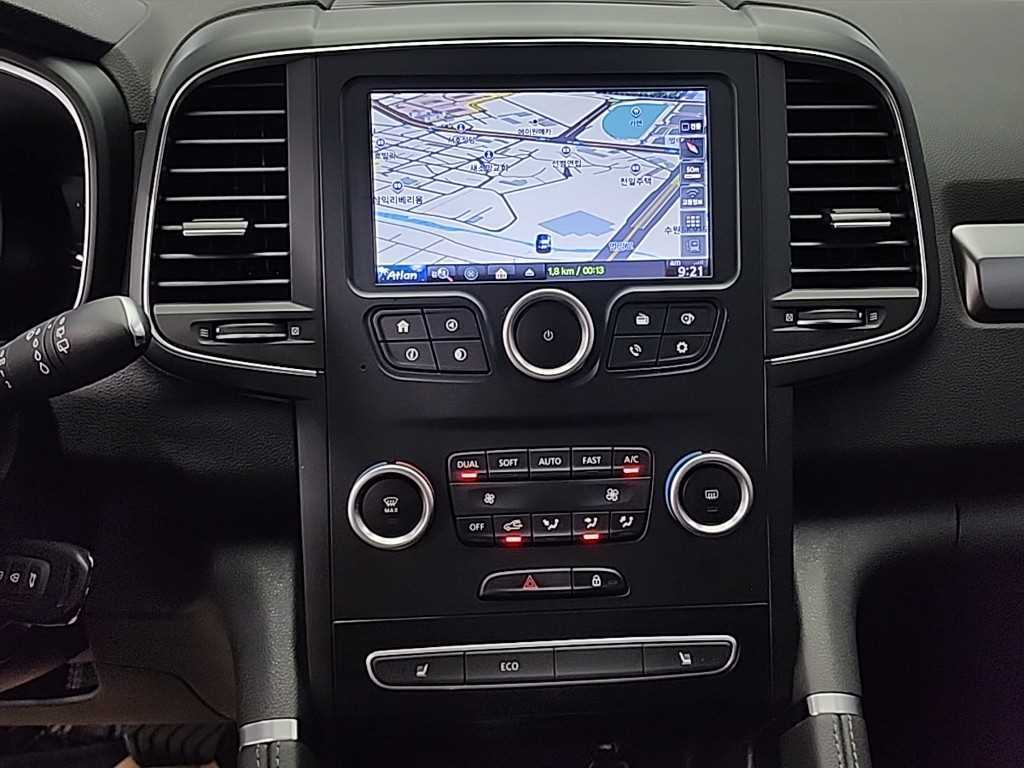 SAMSUNG QM6 - Vista 10