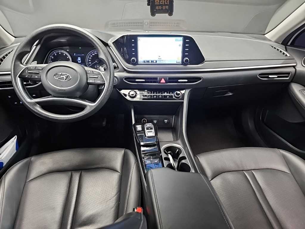 HYUNDAI Sonata - Vista 7
