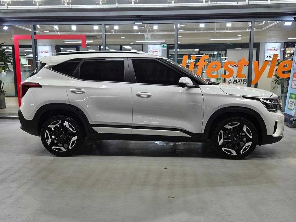 KIA Seltos - Vista 4