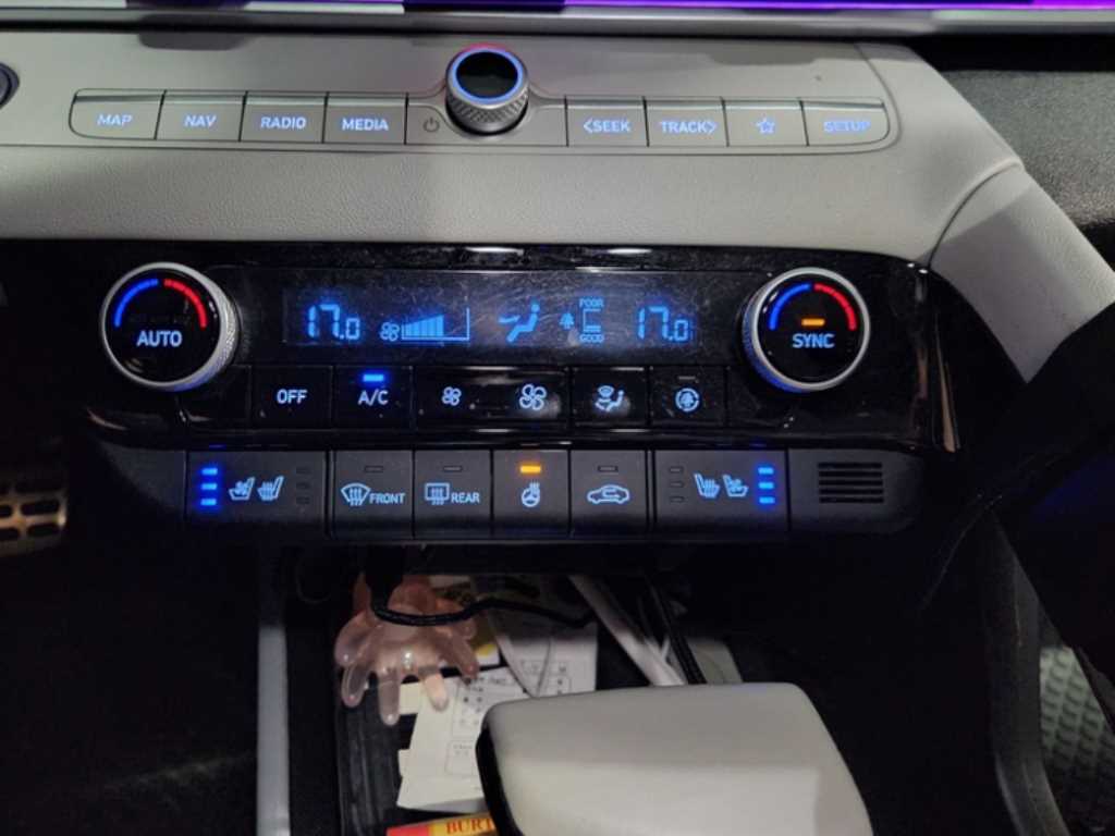 HYUNDAI Avante - Vista 5