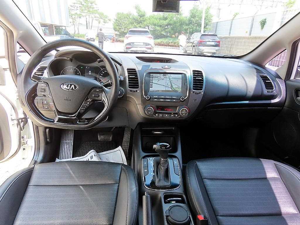 KIA K3 - Vista 7