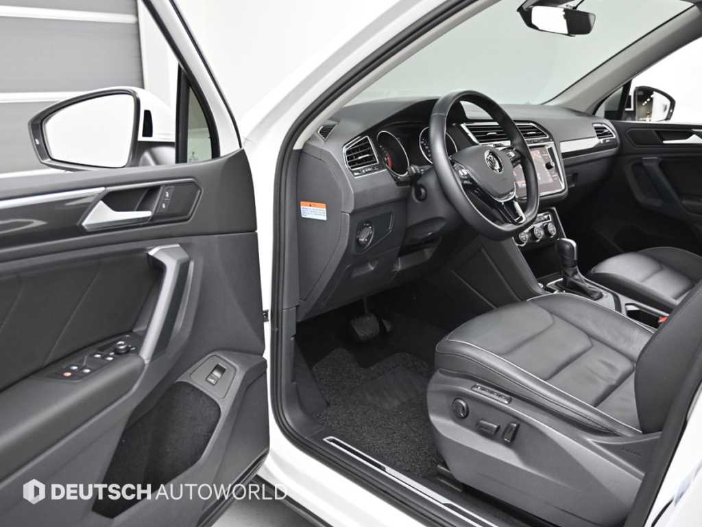 Volkswagen Tiguan - Vista 11