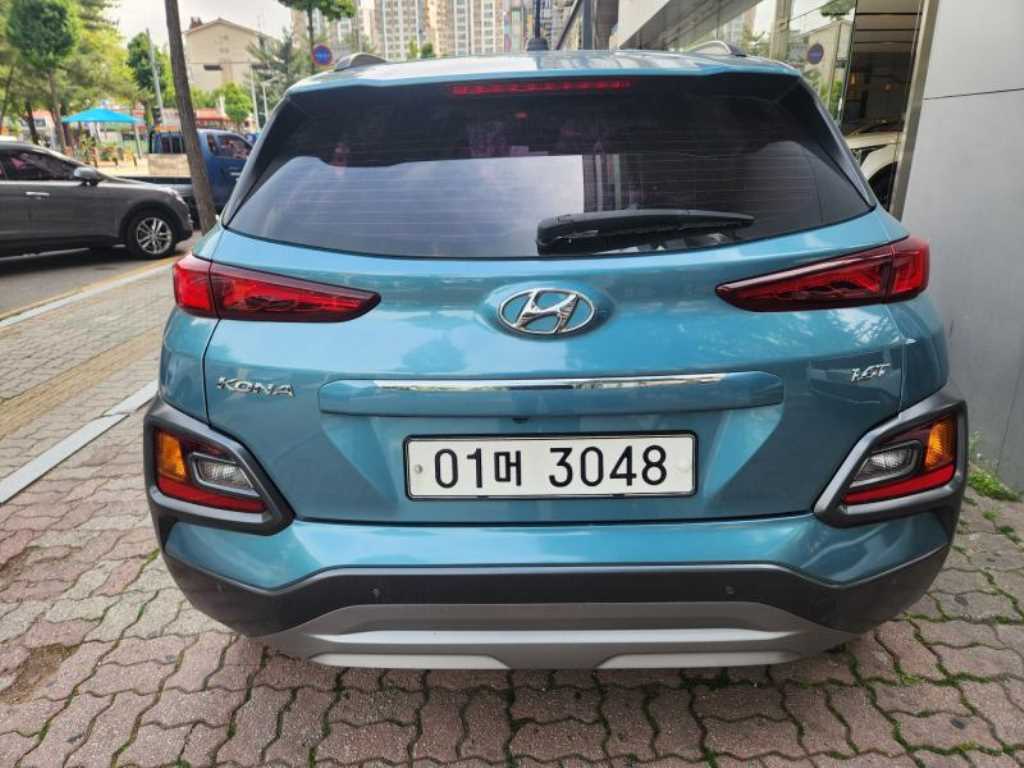 HYUNDAI Kona - Vista 4