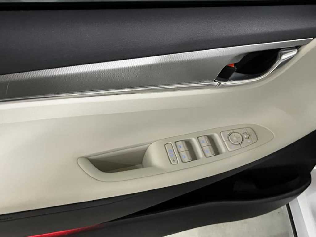 HYUNDAI Grandeur 2023 Blanco - Importación desde Corea - HF Imports Iquique - Foto 13
