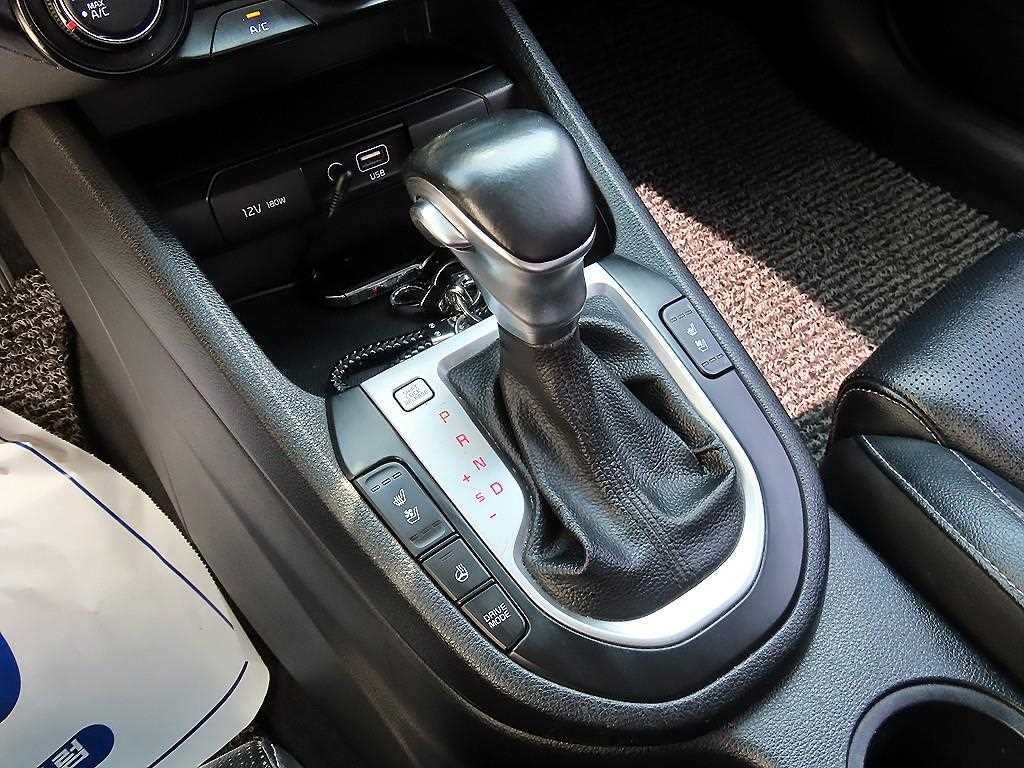 KIA K3 - Vista 10