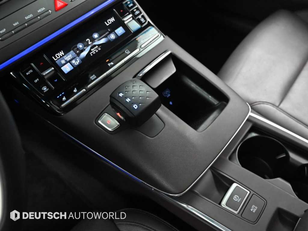 HYUNDAI Grandeur - Vista 9