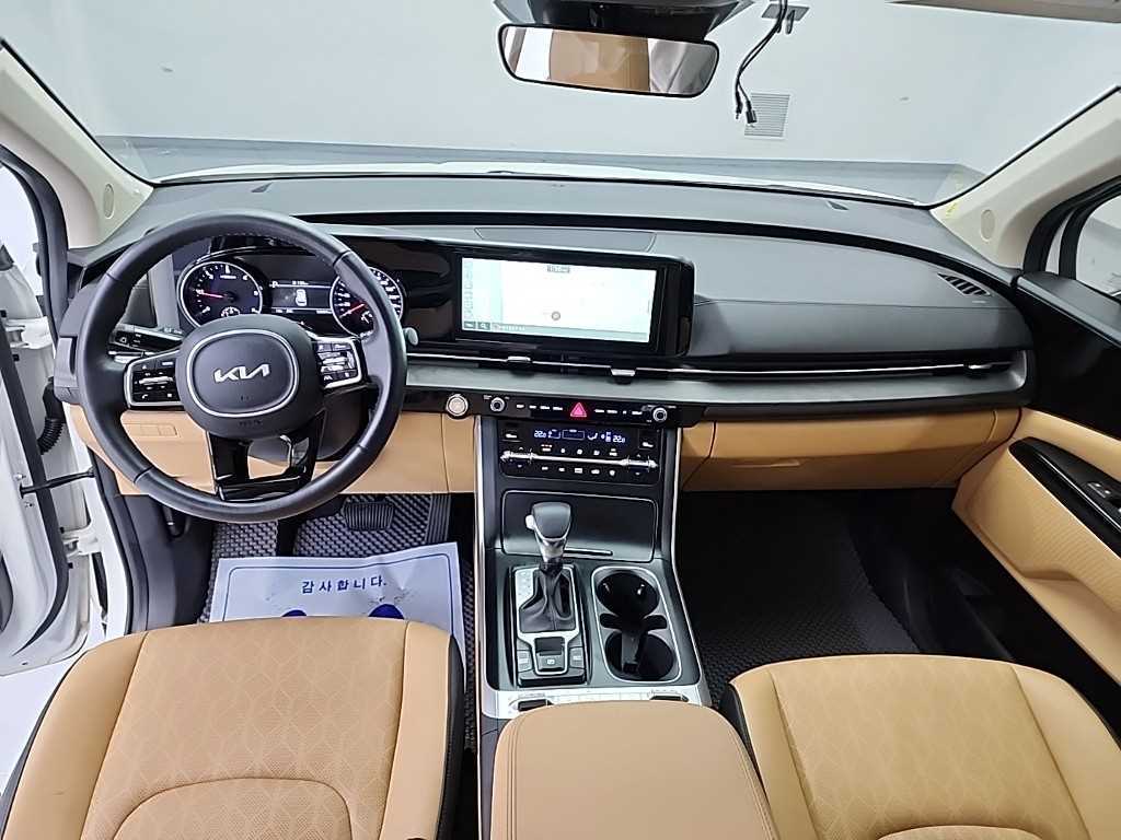 KIA Carnival - Vista 7